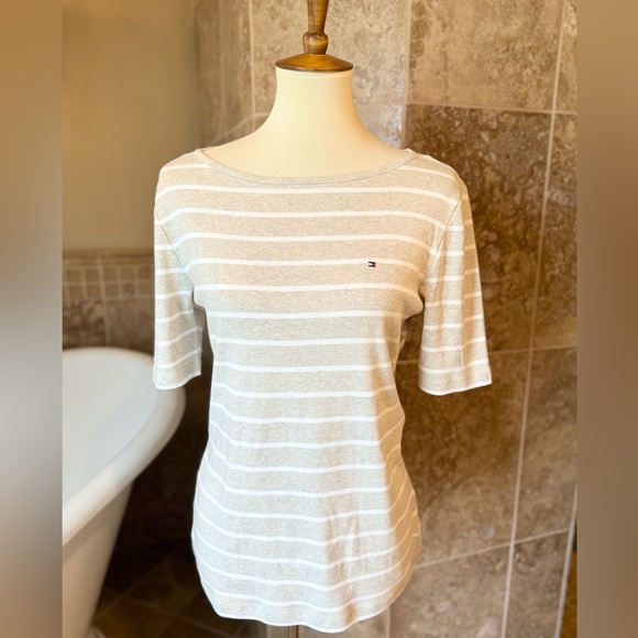 Tommy Hilfiger Tops - Tommy Hilfiger ran and white classic striped stretchy short sleeve top small